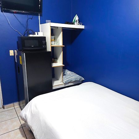 Habitacion 11 Independiente Con Mucha Privacidad ,Cerca Del Consulado , Cas , A 200 Mts Del Vado Del Rio エルモシヨ エクステリア 写真